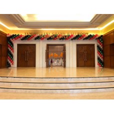 Square arch with alphabet wording